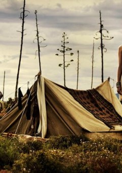 Wanderlust - фотосессия автралийского Harper's Bazaar с Марло Херст