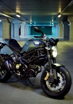 Monster Diesel - мощный байк от Ducati и Diesel