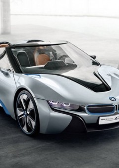 Гибридный концепт BMW i8 Spyder Concept.
