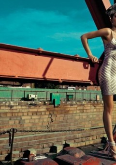 Фото Изабели Фонтана в двух рекламных фотосетах